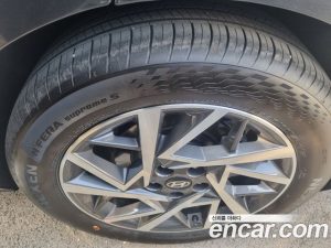 Hyundai Grandeur 2.5 Бензин 2WD 2023 года из Южной Кореи