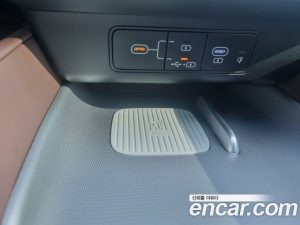 Hyundai Grandeur 2.5 Бензин 2WD 2023 года из Южной Кореи