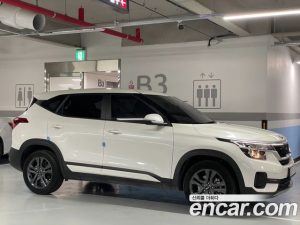 Kia Seltos Бензин 1.6 Turbo 2WD 2022 года из Южной Кореи