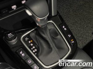 Kia Seltos Бензин 1.6 Turbo 2WD 2022 года из Южной Кореи