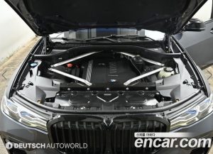 BMW X7 xDrive 40i M Sport 6인승 2021 года из Южной Кореи