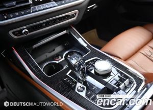 BMW X7 xDrive 40i M Sport 6인승 2021 года из Южной Кореи