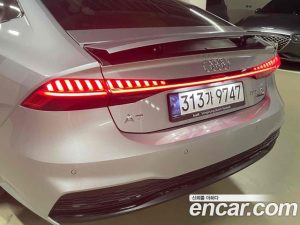Audi A7 50 TDI 4WD Premium 2023 года из Южной Кореи