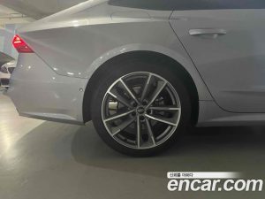 Audi A7 50 TDI 4WD Premium 2023 года из Южной Кореи