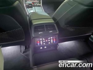 Audi A7 50 TDI 4WD Premium 2023 года из Южной Кореи