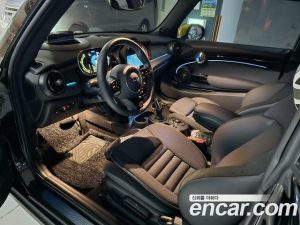 Mini Cooper SE ELECTRIC 2024 года из Южной Кореи