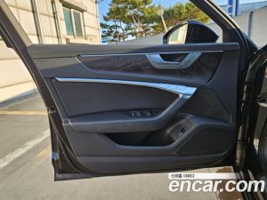 Audi A6 40 TDI Premium 2020 года из Южной Кореи