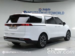 Kia Carnival 9-Seater Prestige 2021 года из Южной Кореи