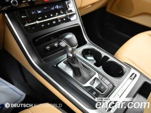 Kia Carnival 9-Seater Prestige 2021 года из Южной Кореи