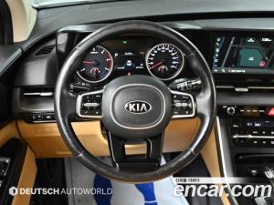Kia Carnival 9-Seater Prestige 2021 года из Южной Кореи