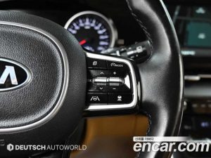 Kia Carnival 9-Seater Prestige 2021 года из Южной Кореи