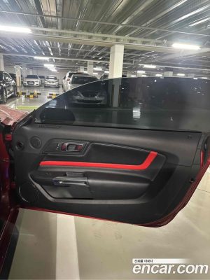 Ford Mustang Cabriolet 2020 года из Южной Кореи