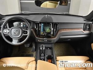 Volvo XC60 T8 Inscription 2021 года из Южной Кореи