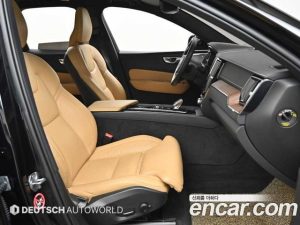 Volvo XC60 T8 Inscription 2021 года из Южной Кореи