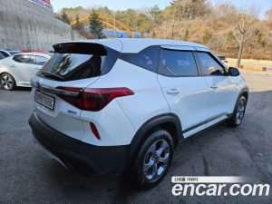 Kia Seltos Дизель 1.6 2WD 2020 года из Южной Кореи