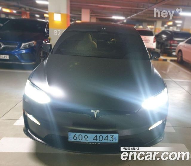 Tesla Model X Plaid 2023 года из Кореи