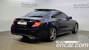 Mercedes-Benz E-Class E300 4MATIC AMG Line 2020 года из Южной Кореи