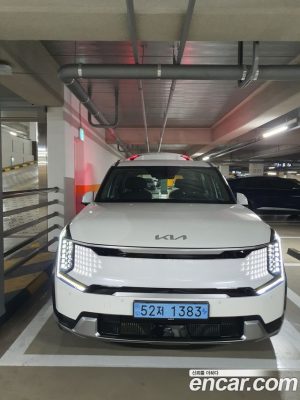 Kia EV9 Earth 4WD 2024 года из Южной Кореи