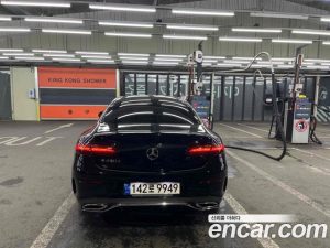 Mercedes-Benz E-Class E220d Coupe 2020 года из Южной Кореи
