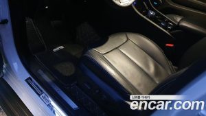 Jeep Cherokee 3.6 Overland 2023 года из Южной Кореи