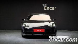 Porsche Taycan Turbo CROSS TURISMO 2022 года из Южной Кореи