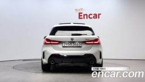 BMW 1-Series 120i M Sport 2023 года из Южной Кореи