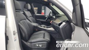 BMW X7 xDrive 40d Design Pure Excellence 7-Seater 2024 года из Южной Кореи