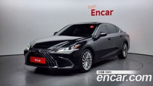 Lexus ES Luxury Plus 2023 года из Южной Кореи