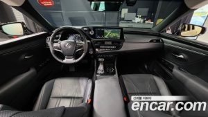 Lexus ES Luxury Plus 2023 года из Южной Кореи