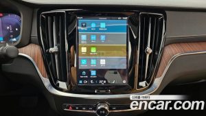 Volvo S60 B5 ULTIMATE Bright 2023 года из Южной Кореи