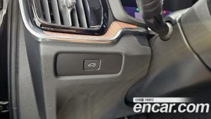 Volvo S60 B5 ULTIMATE Bright 2023 года из Южной Кореи