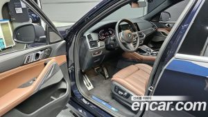 BMW X6 xDrive40i M Sport 2023 года из Южной Кореи