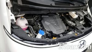 Hyundai Staria L3.5 Lounge 9-Seater 2025 года из Южной Кореи