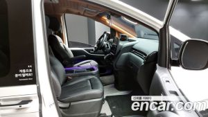 Hyundai Staria L3.5 Lounge 9-Seater 2025 года из Южной Кореи