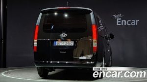 Hyundai Staria L3.5 Wagon 5 2025 года из Южной Кореи