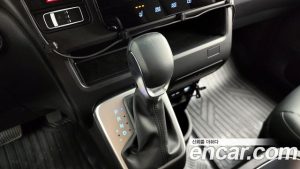 Hyundai Staria L3.5 Wagon 5 2025 года из Южной Кореи
