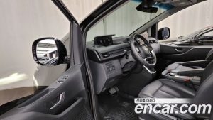 Hyundai Staria L3.5 Wagon 5 2025 года из Южной Кореи