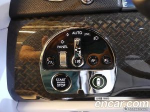 Rolls-Royce Cullinan 6.7 V12 Black Badge 2023 года из Южной Кореи