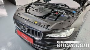 Volvo S90 B5 ULTIMATE Bright 2023 года из Южной Кореи