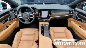 Volvo S90 B5 ULTIMATE Bright 2023 года из Южной Кореи