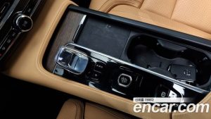 Volvo S90 B5 ULTIMATE Bright 2023 года из Южной Кореи