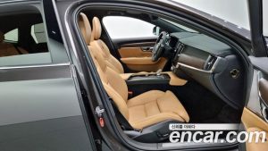 Volvo S90 B5 ULTIMATE Bright 2023 года из Южной Кореи