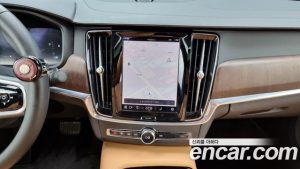 Volvo S90 B5 ULTIMATE Bright 2023 года из Южной Кореи