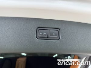 Genesis GV80 2.5T Бензин AWD 2024 года из Южной Кореи