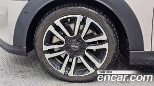 Mini Cooper Convertible CLASSIC 2024 года из Южной Кореи