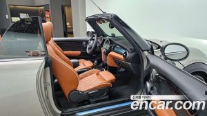 Mini Cooper Convertible CLASSIC 2024 года из Южной Кореи