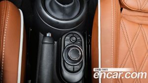 Mini Cooper Convertible CLASSIC 2024 года из Южной Кореи