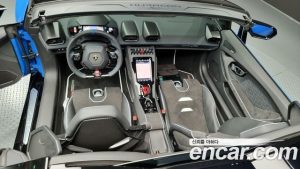 Lamborghini Huracan LP640-4 EVO SPYDER 2023 года из Южной Кореи
