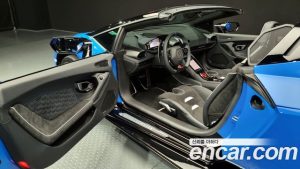 Lamborghini Huracan LP640-4 EVO SPYDER 2023 года из Южной Кореи