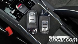 Lamborghini Huracan LP640-4 EVO SPYDER 2023 года из Южной Кореи